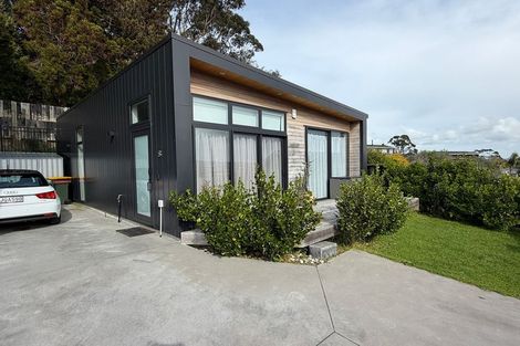 Photo of property in 9 Durness Place, Red Beach, 0932