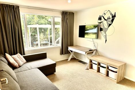 Photo of property in 1 Arahia Street, Northcote, Auckland, 0627