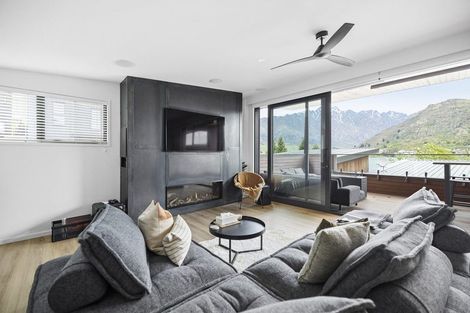 Photo of property in 13 Livingstone Lane, Frankton, Queenstown, 9300