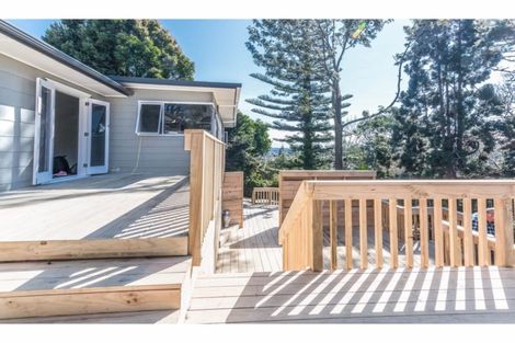 Photo of property in 104 Sunnyside Road, Sunnyvale, Auckland, 0612