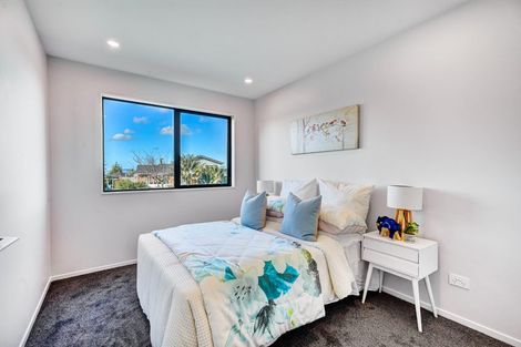 Photo of property in 9 Tiller Street, Hobsonville, 0616