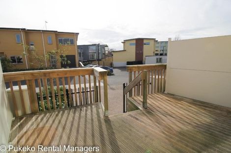 Photo of property in 26/11 Ray Small Drive, Papakura, 2110