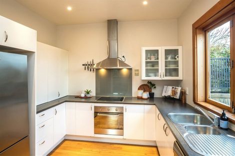 Photo of property in 93 Abberley Crescent, St Albans, Christchurch, 8014