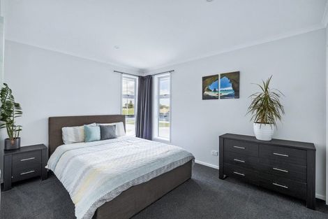 Photo of property in 28 George Street, Bulls, 4818