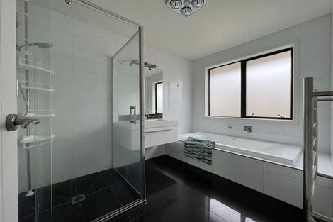 Photo of property in 221 Cumberland Drive, Flagstaff, Hamilton, 3210