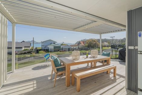 Photo of property in 180 Captain Cook Road, Cooks Beach, Whitianga, 3591