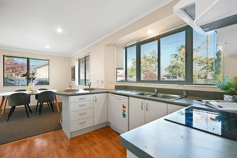 Photo of property in 10 Dorchester Place, Nawton, Hamilton, 3200