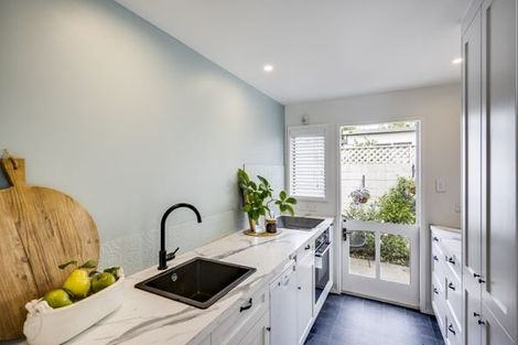 Photo of property in 4/14 Greenwood Road, Havelock North, 4130