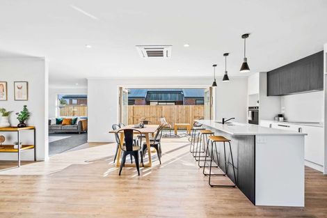 Photo of property in 27 Te Piriti Road, One Tree Point, 0118