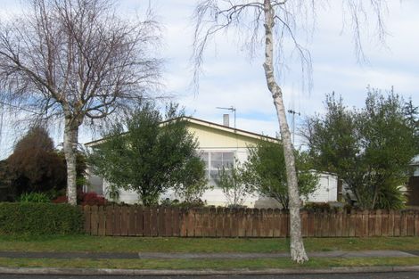 Photo of property in 9 Burrows Place, Frankton, Hamilton, 3204