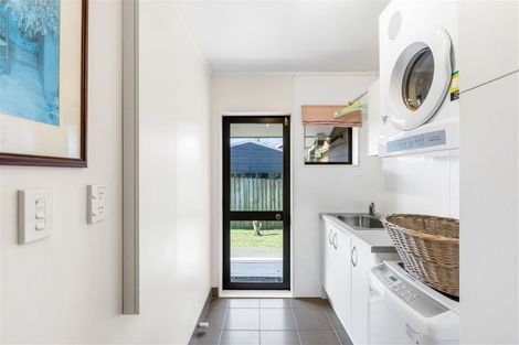 Photo of property in 6 D'urville Place, Gulf Harbour, Whangaparaoa, 0930