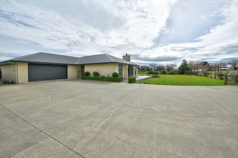 Photo of property in 24 Mckinnon Road, Edendale, Wyndham, 9893