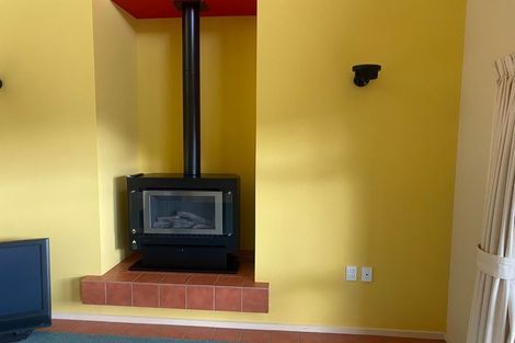 Photo of property in 79 Rangiora Avenue, Roslyn, Palmerston North, 4414