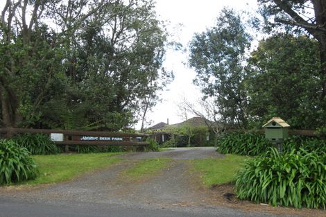 Photo of property in 122 Tawa Road, Kumeu, 0891