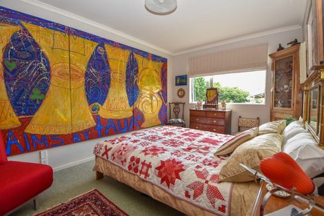 Photo of property in 60 Charles Street, Carterton, 5713