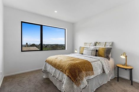 Photo of property in 7b Kotahi Road, Mount Wellington, Auckland, 1062