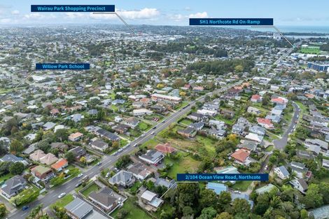 Photo of property in 2/104 Ocean View Road, Northcote, Auckland, 0627