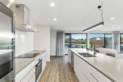 Photo of property in 33 Silver Peaks Drive, West Melton, 7618