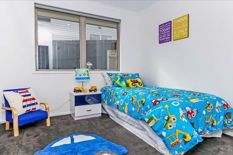 Photo of property in 87 Tiriwa Drive, Massey, Auckland, 0614