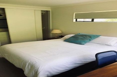 Photo of property in 58 Kate Sheppard Avenue, Torbay, Auckland, 0630