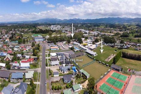 Photo of property in 16 Park Road, Katikati, 3129