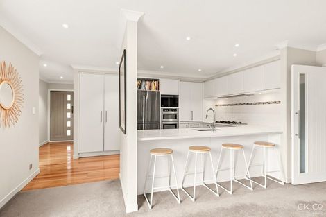Photo of property in 21 Pempsey Street, Silverstream, Upper Hutt, 5019