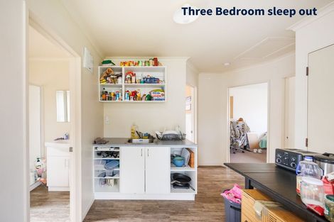 Photo of property in 6 Marne Street, Hokowhitu, Palmerston North, 4410