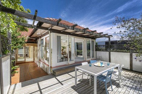 Photo of property in 58 Williamson Avenue, Belmont, Auckland, 0622