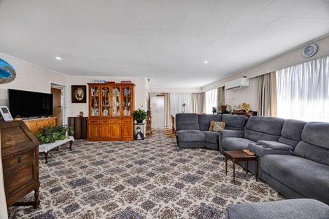 Photo of property in 35 Murdoch Street, Hawera, 4610