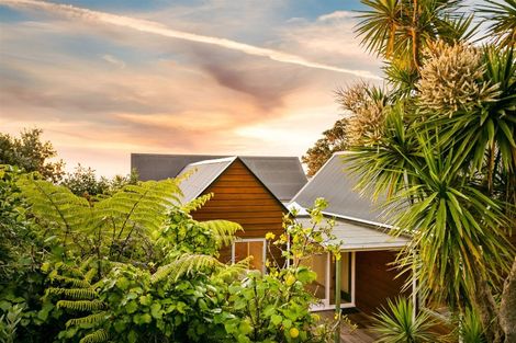 Photo of property in 28 Edwin Mitchelson Road, Muriwai, Waimauku, 0881