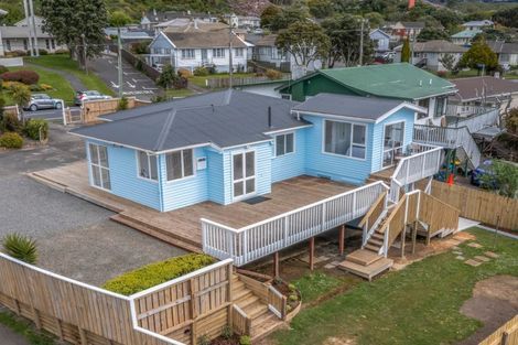 Photo of property in 79 Driver Crescent, Cannons Creek, Porirua, 5024