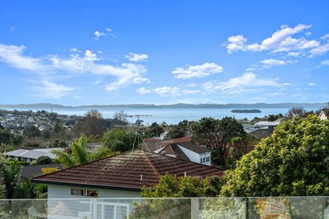 Photo of property in 90 Sandspit Road, Shelly Park, Auckland, 2014