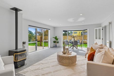 Photo of property in 2 Leigh Place, Paraparaumu Beach, Paraparaumu, 5032