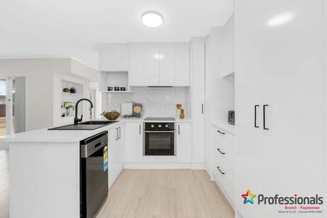 Photo of property in 39 Cottingham Crescent, Mangere East, Auckland, 2024