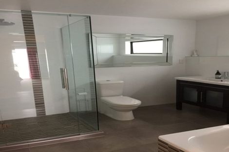 Photo of property in 32 Ira Street, Miramar, Wellington, 6022