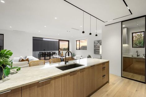 Photo of property in 8a Serrata Place, Browns Bay, Auckland, 0630