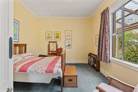 Photo of property in 21 Peel Street, Lawrence, 9532