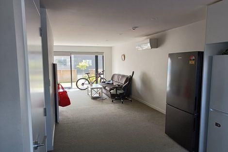 Photo of property in 2/124 Britomart Street, Berhampore, Wellington, 6023