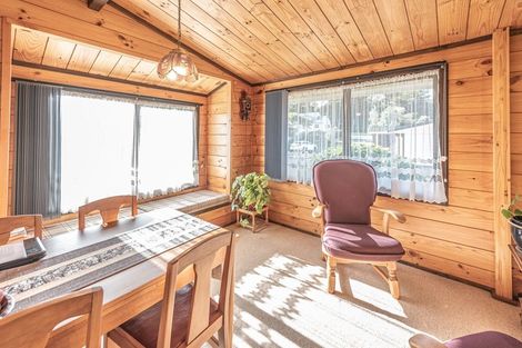 Photo of property in 12 Bens Place, Springvale, Whanganui, 4501