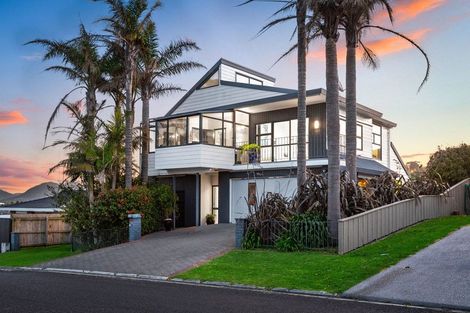 Photo of property in 11 Mayor View Terrace, Waihi Beach, 3611