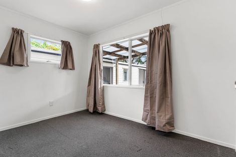 Photo of property in 43 Frobisher Way, Clendon Park, Auckland, 2103