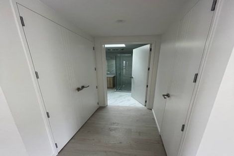 Photo of property in 8/101 Hobsonville Road, West Harbour, Auckland, 0618