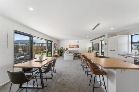 Photo of property in 30 Mcquillan Avenue, Woodend, 7610