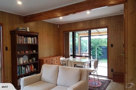 Photo of property in 56 Woodside Road, Massey, Auckland, 0614