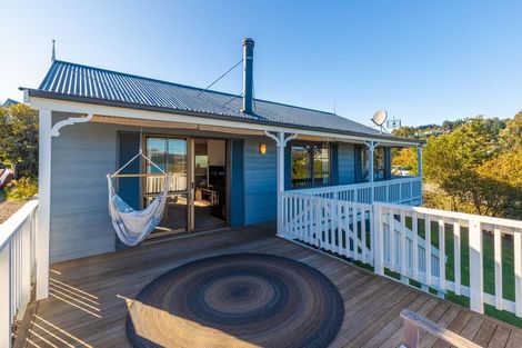 Photo of property in 12 James Drive, Diamond Harbour, Lyttelton, 8971
