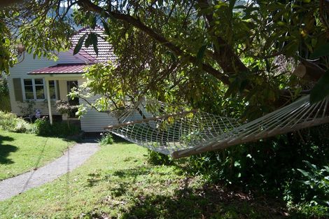 Photo of property in 18 Trelissick Crescent, Ngaio, Wellington, 6035