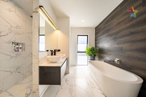 Photo of property in 13 Mount Marua Way, Timberlea, Upper Hutt, 5018