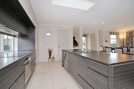 Photo of property in 10 Northside Drive, Waikiwi, Invercargill, 9810