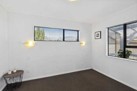 Photo of property in 22 Atarau Grove, Paraparaumu, 5032