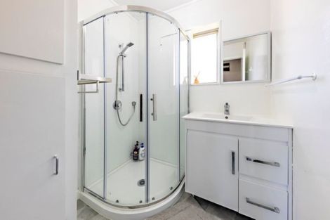 Photo of property in 1/30 Coles Crescent, Papakura, 2110